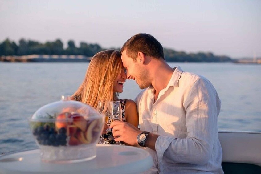 Picture 2 for Activity Lagos: Romantic Boat Ride with Drinks and Strawberries