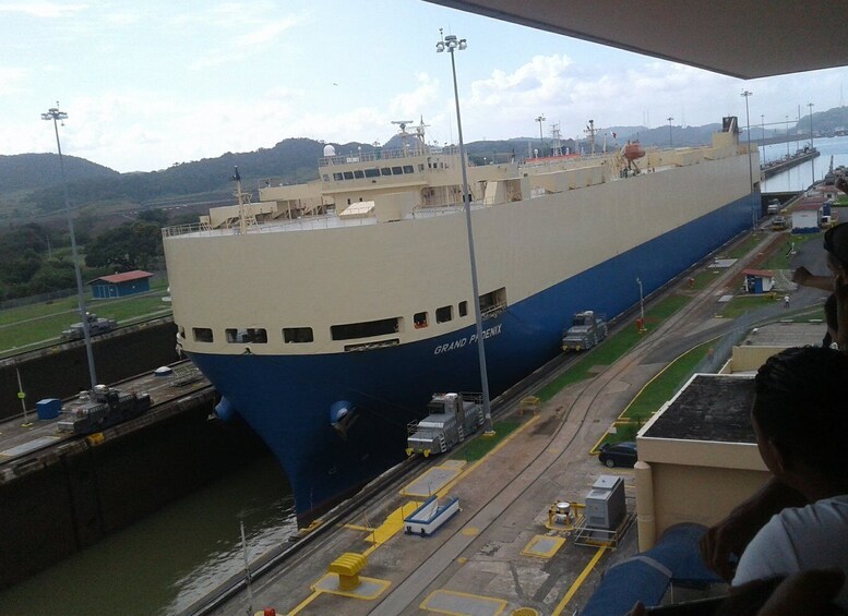 Picture 9 for Activity La Vieja, Miraflores Canal, & Casco Viejo Private City Tour