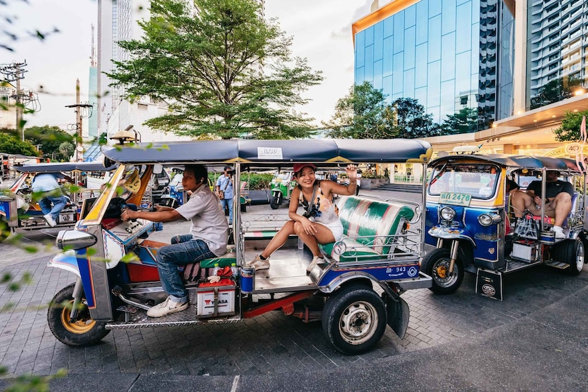 Bangkok: Michelin Guide Street Food Tour by Tuk Tuk