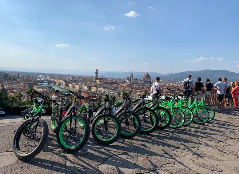 Picture 2 for Activity Florence: Medici-Themed Bike Tour