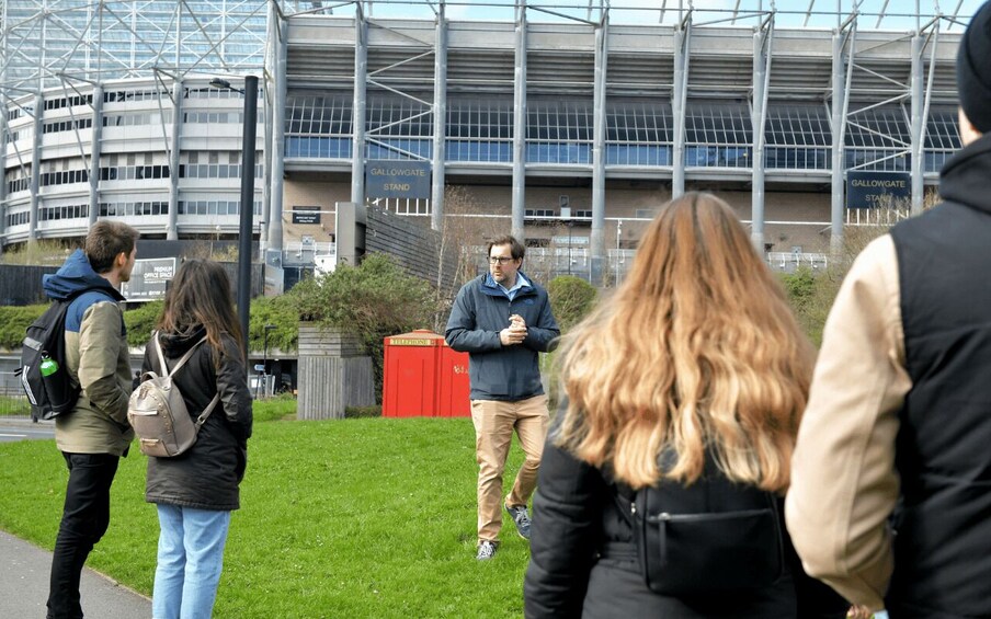 Newcastle: Walking Tour to Grainger Market & Quayside