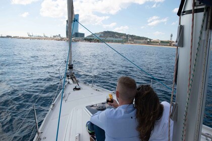 Romantic Coastal Cruise in Barcelona with Cava and Snacks