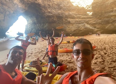 Benagil Beach: Kayak or Stand-Up Paddleboard Full-Day Rental