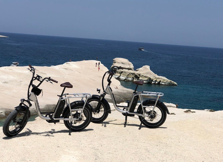 Milos: Guided Electric Bike Tour to Plaka & Pollonia Beach