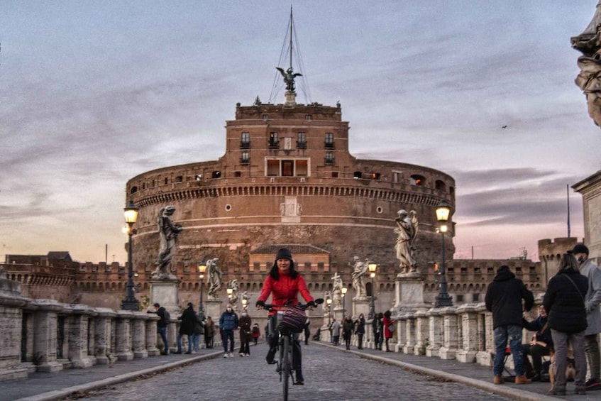 Picture 3 for Activity Rome: Guided Cycling Tour with Photographer