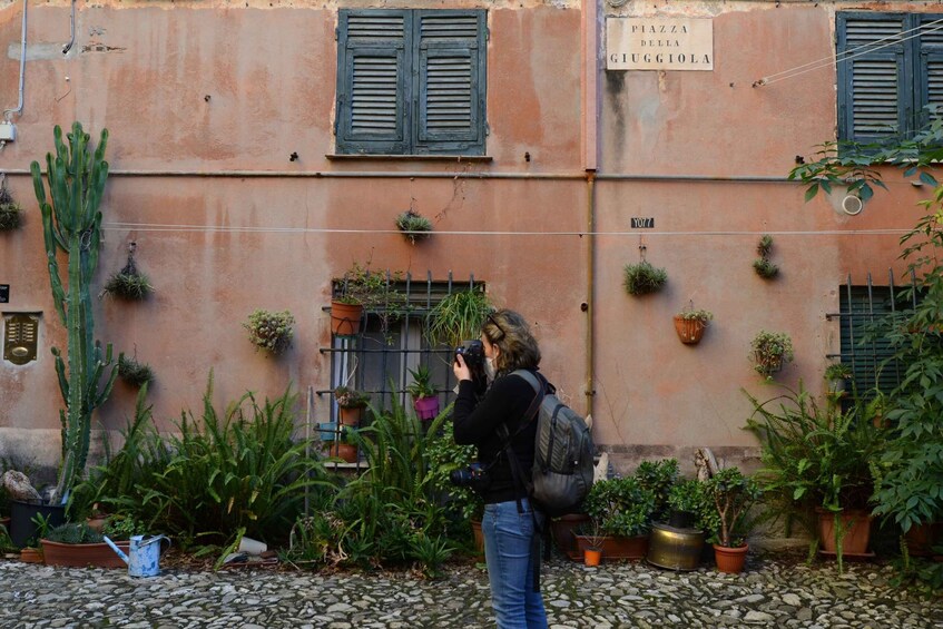 Picture 3 for Activity Genoa: Secret Corners Photography Tour and Traditional Snack