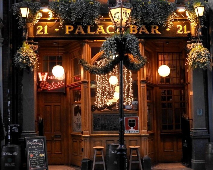 Picture 6 for Activity Dublin: Old Town's Famous Pubs Outdoor Escape Game