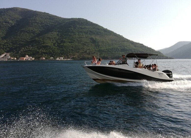 Kotor: Blue Cave, Žanjic Beach Speedboat Tour