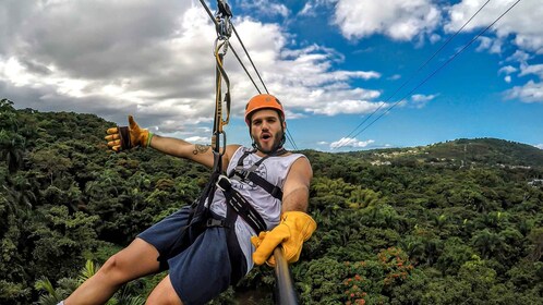 จากซานฮวน: Zipline Canopy Adventure Tour