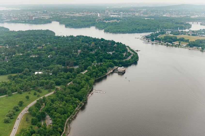 Picture 7 for Activity Ottawa: Scenic Helicopter Flight