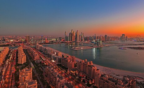 Dubai: Dinner at The View the Palm Observatory
