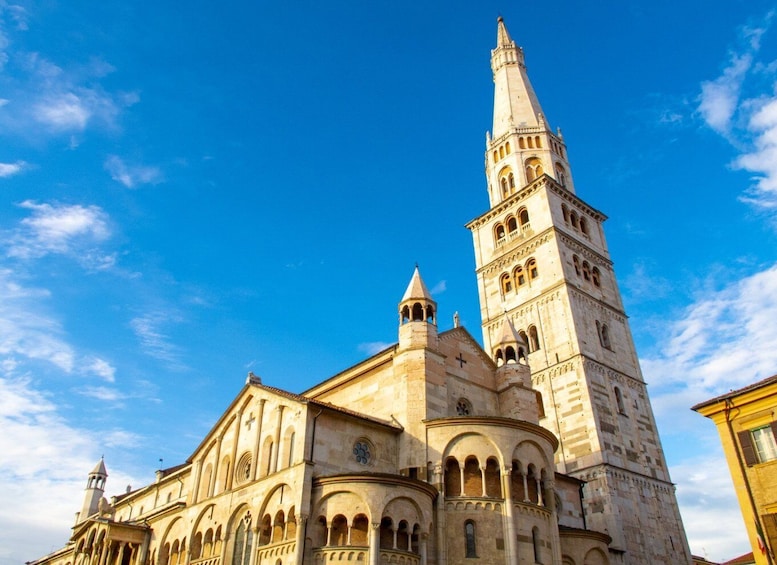 Picture 4 for Activity Modena Food Walking Tour with Typical Lunch