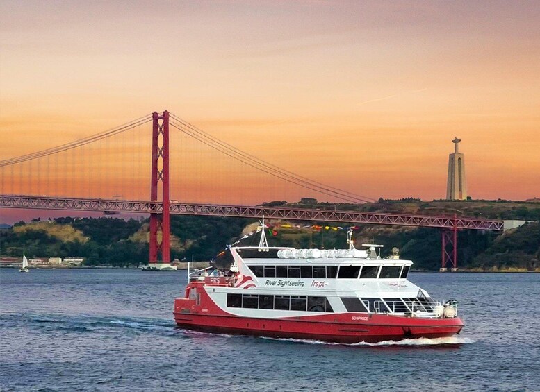Picture 4 for Activity Lisbon: Tejo River Sunset Cruise with Welcome Drink