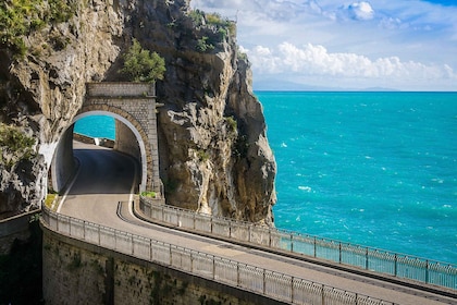 Von Sorrento aus: Gemeinsame Fahrt zur Amalfiküste