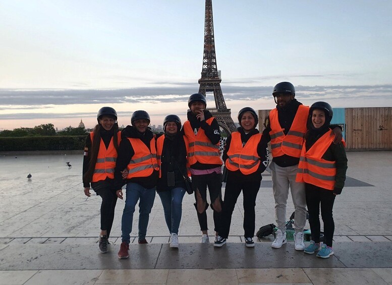 Picture 4 for Activity Paris: Guided Segway Tour Paris by Night