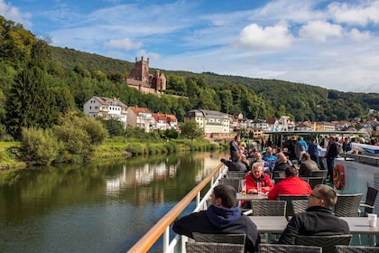 Heidelberg: Flussschifffahrt nach Neckarsteinach und Getränke inkl.