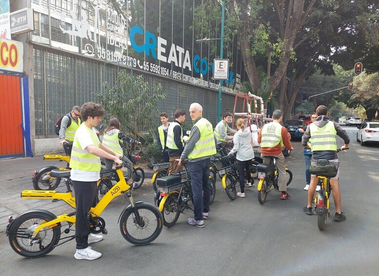 Picture 10 for Activity Electric Bike City Tour with a taco stop.