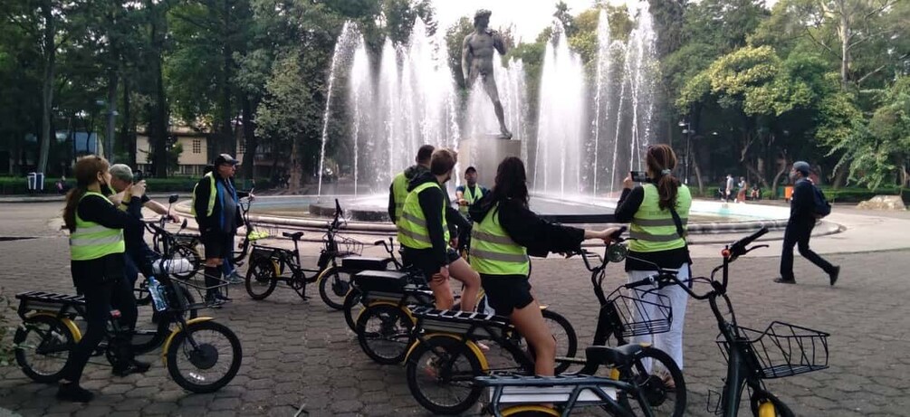 Electric Bike City Tour with a taco stop.