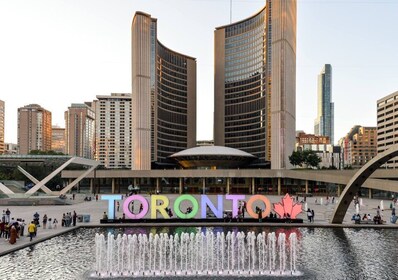 Toronto Old Town Outdoor Escape Game: Dark Tales