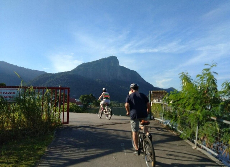 Picture 13 for Activity Rio Bike Tour – Discover the Beaches and Lagoon