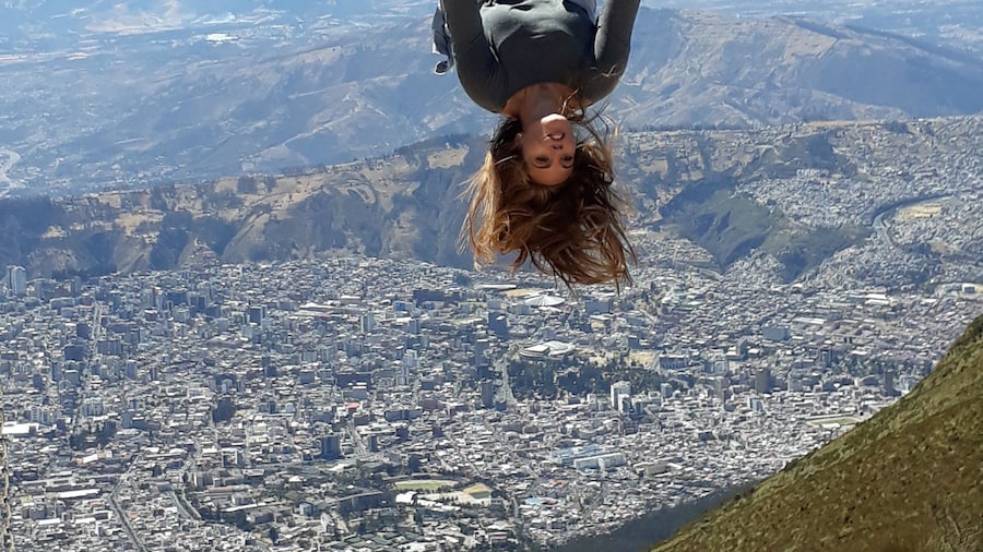 From Quito: Cable Car, IntinÌan Museum, & Colonial Town Tour
