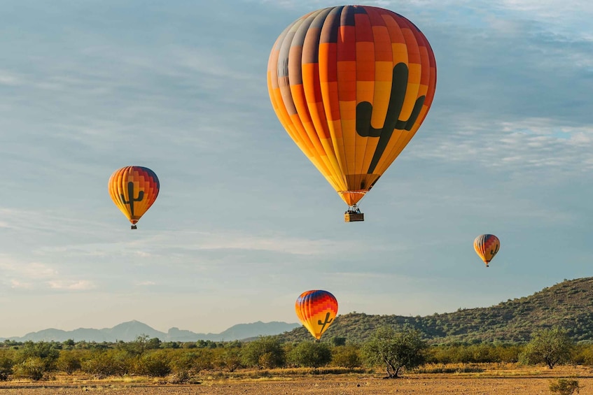 Tucson: Hot Air Balloon Ride with Champagne and Breakfast