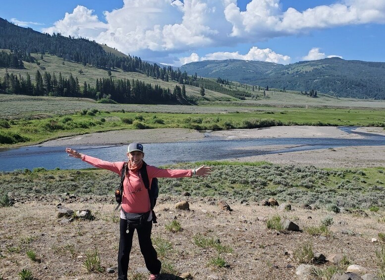 Picture 9 for Activity Lamar Valley: Safari Hiking Tour with Lunch