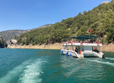 Alanya: Båttur i Green Canyon med lunch och dryck