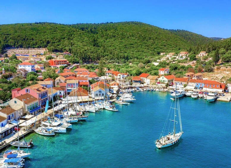Kefalonia: Island Sightseeing Bus Tour with Hotel Transfer