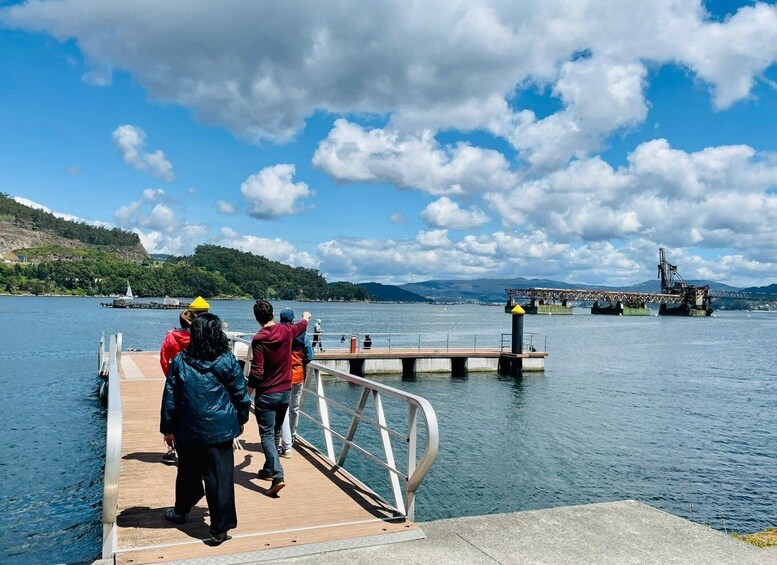 Vigo: Bay of San Simón Mussel Farming Tour