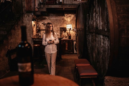 Etna: Urban Winery, Wijngaardwandeling & Wijnproeverij bij zonsondergang