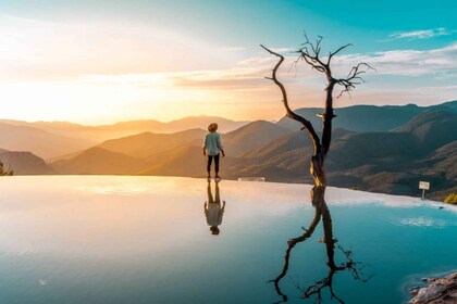 La mejor caminata a Hierve el Agua con mezcal