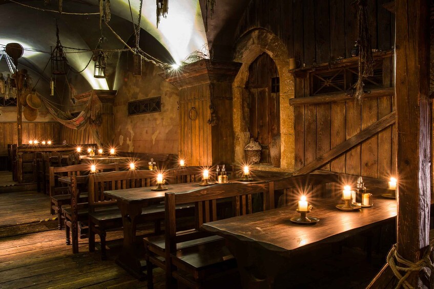 Prague: Medieval Dinner with Transfers