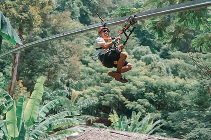 Phuket : Aventure en tyrolienne dans le monde de Hanuman
