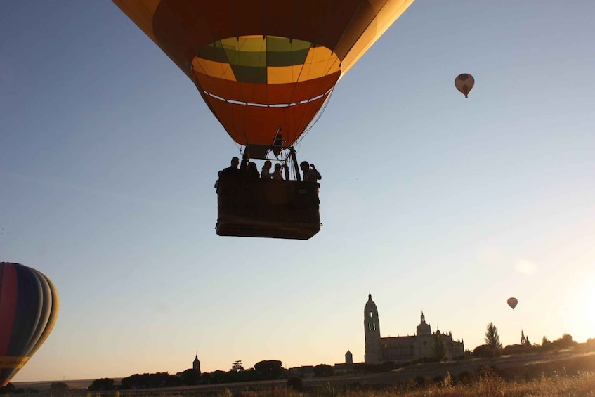 Picture 5 for Activity From Madrid: Hot Air Balloon over Segovia with Transfer