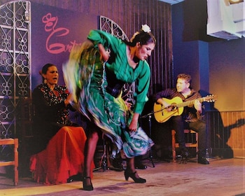 Madrid: Flamencoshow med middag, drikke og valgfri undervisning