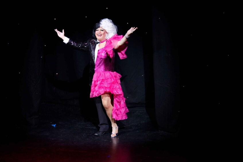 Picture 1 for Activity Puerto del Carmen: Music Hall Tavern Comedy Drag Dinner Show