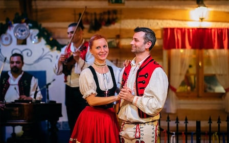 Prague: Folk Dancing Dinner Experience