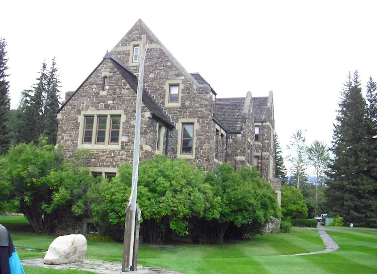 Picture 8 for Activity The Sights of Banff: a Smartphone Audio Walking Tour