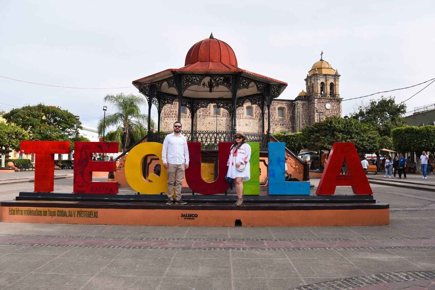 Picture 5 for Activity From Guadalajara: Tequila Town and Cantarito Making Tour