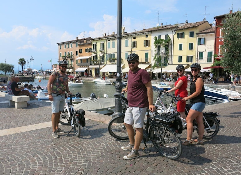 From Verona: Lake Garda E-Bike tour with lunch SELF GUIDED