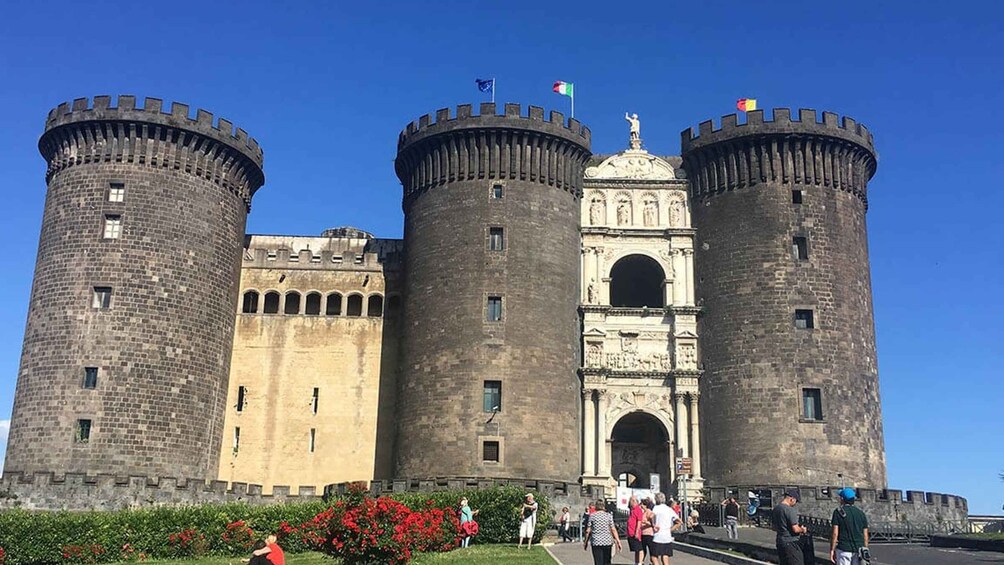 Naples: Half-Day Walking Tour with Underground Ruins