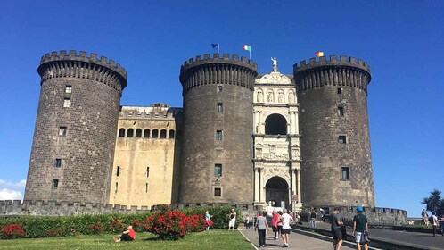 Naples: Half-Day Walking Tour with Underground Ruins