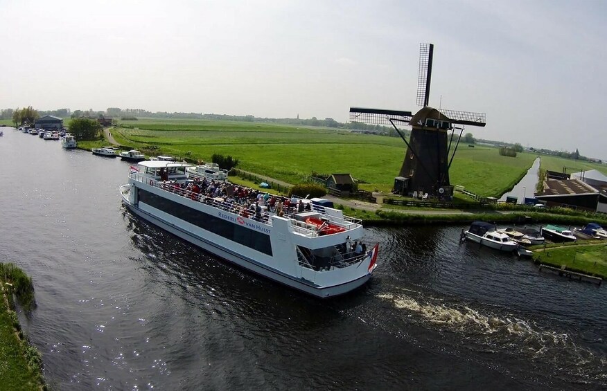 Picture 4 for Activity Leiden: Windmill and Countryside Cruise near Keukenhof