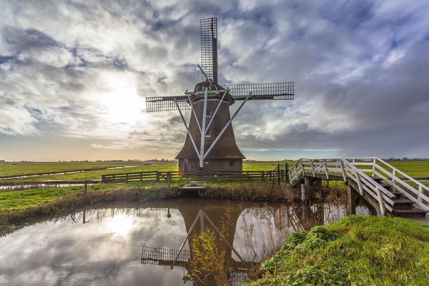 Picture 5 for Activity Leiden: Windmill and Countryside Cruise near Keukenhof