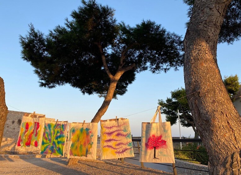 Ibiza: Walking Tour of Dalt Vila with Art Workshop