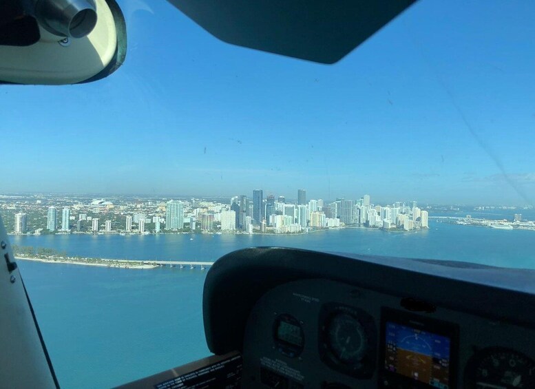 Picture 7 for Activity Miami: 60-Minute Airplane Flight Discovery Lesson Ticket