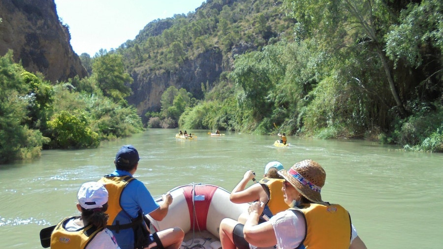 Calasparra: Almadenes Rafting Day Trip & Visit Two Caves