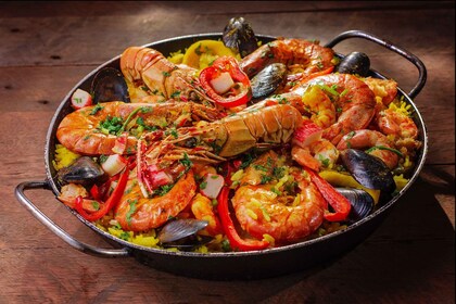 Tapas-tur med Paella og Malagas marked med offisiell guide