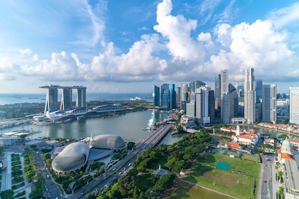 Gioco di fuga all'aperto di Singapore: universi alternativi
